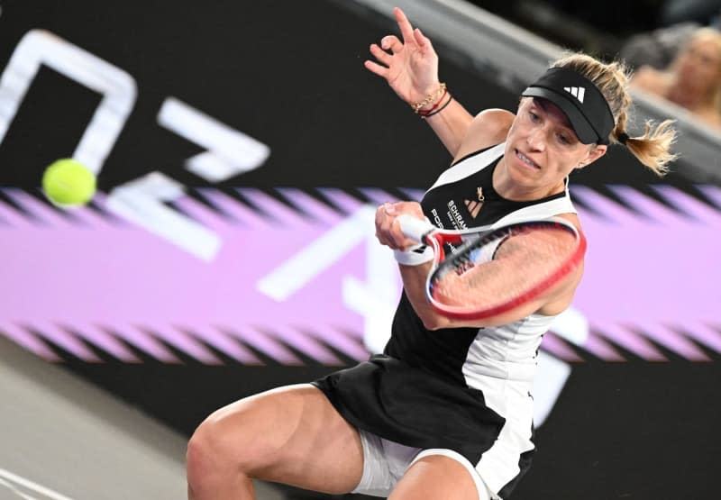 German tennis player Angelique Kerber in action against Italian Lucia Bronzetti during their rounf of 32 tennis match of the WTA-Upper Austria Ladies Linz Tournament. Barbara Gindl/APA/dpa