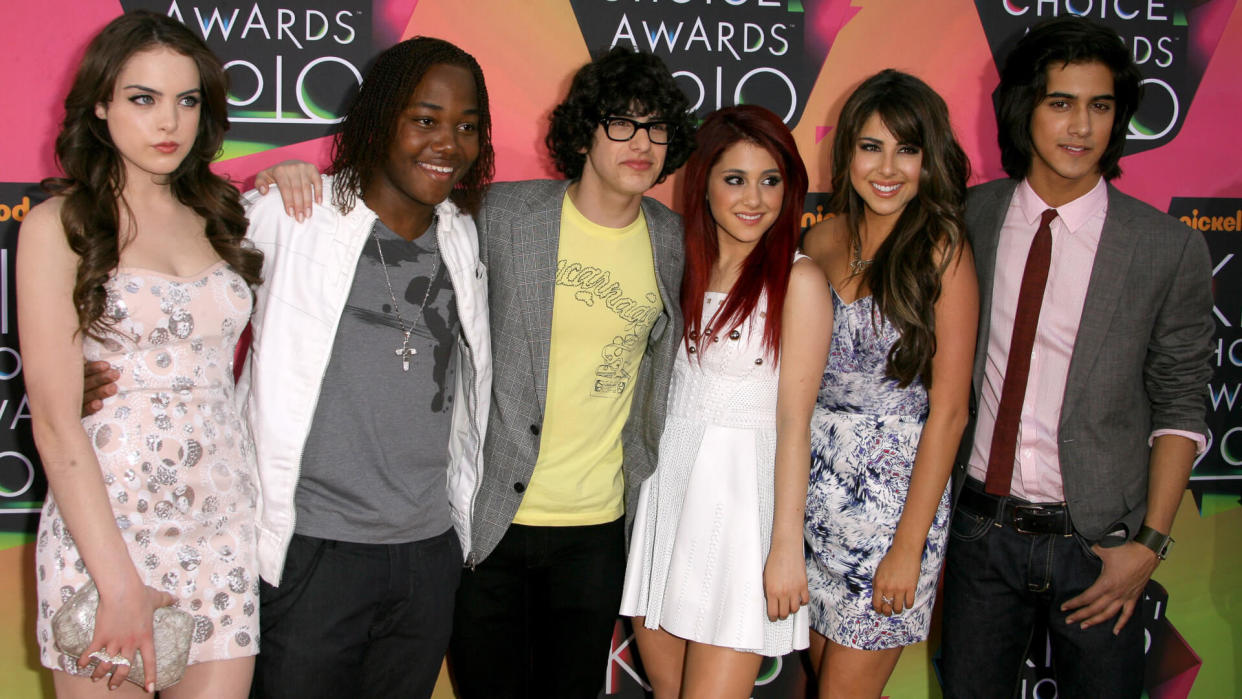 Cast of 'Victorious' - Elizabeth Gillies, Leon Thomas, Matt Bennett, Ariana Grande, Daniella Monet and Avan JogiaNickelodeon Kids Choice Awards, Los Angeles, America - 27 Mar 2010.