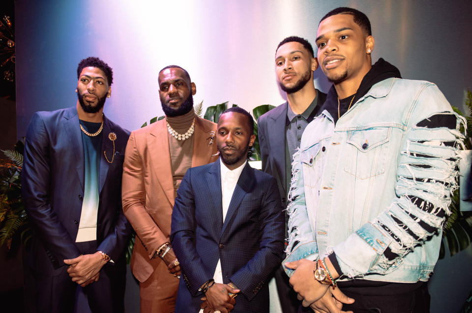 CHARLOTTE, NC - FEBRUARY 16: (L-R) Anthony Davis, LeBron James, Rich Paul, Ben Simmons, and Miles Bridges attend the Klutch 2019 All Star Weekend Dinner Presented by Remy Martin and hosted by Klutch Sports Group at 5Church on February 16, 2019 in Charlotte, North Carolina. (Photo by Dominique Oliveto/Getty Images for Klutch Sports Group 2019 All Star Weekend)