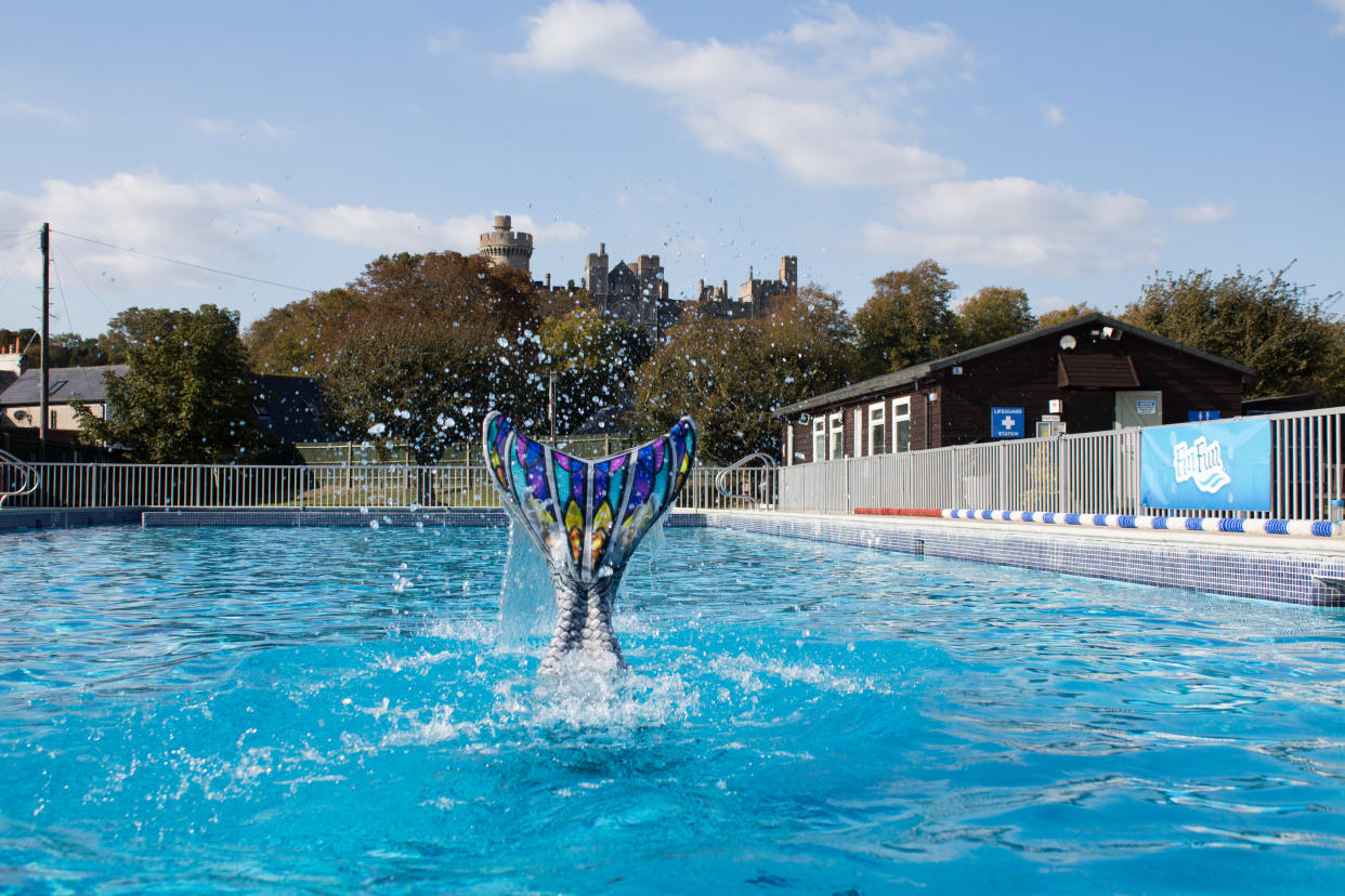 Anna's tail makes quite a splash (Supplied, South Coast mermaids)