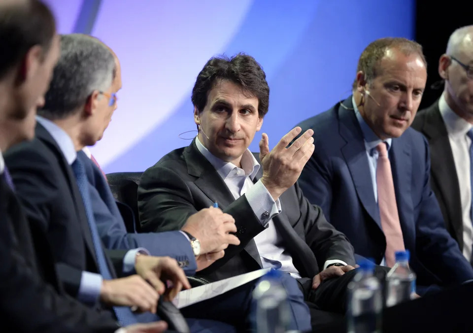 Marc Rowan, Co-Founder and Senior Managing Director, Apollo Global Management, LLC, takes part in a panel discussion of Credit Markets: What's Next? during the 2014 Milken Institute Global Conference in Beverly Hills, California April 29, 2014.  REUTERS/Kevork Djansezian   (UNITED STATES - Tags: BUSINESS)