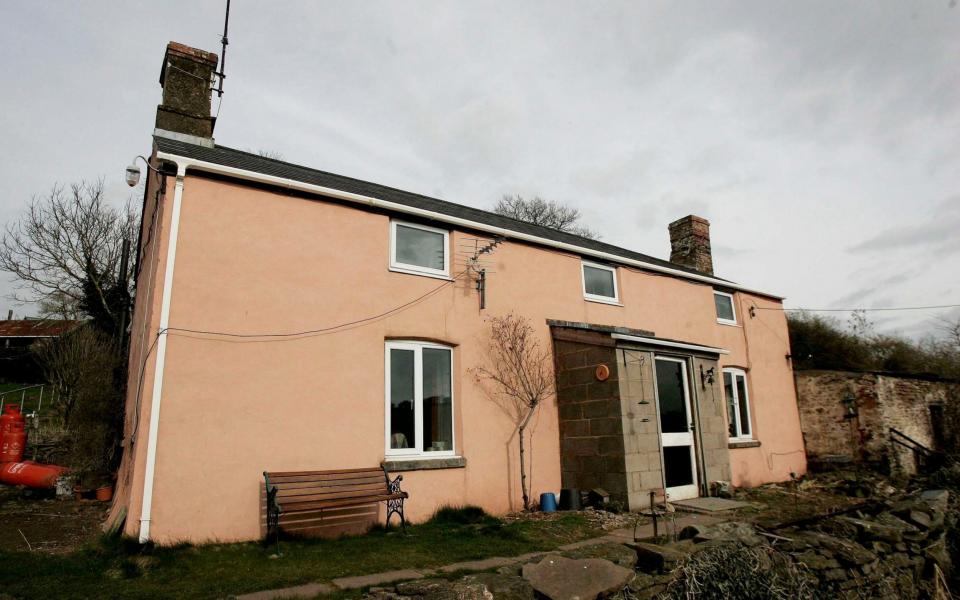 Ground view of Tretawdy Farm in Llangrove, Herefordshire - SWNS/SWNS- Bristol