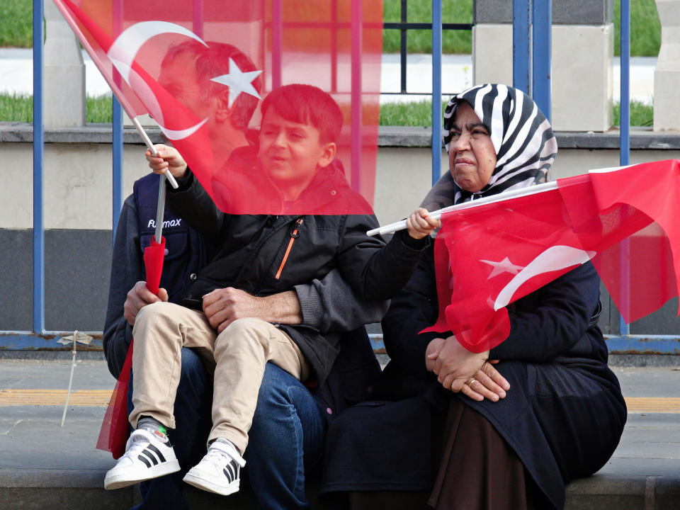 In der ganzen Türkei wird die Parlaments- und Präsidentschaftswahl Mitte Mai mit Spannung erwartet.(Bild: Mehmet Masum Suer/SOPA Images/LightRocket via Getty Images)