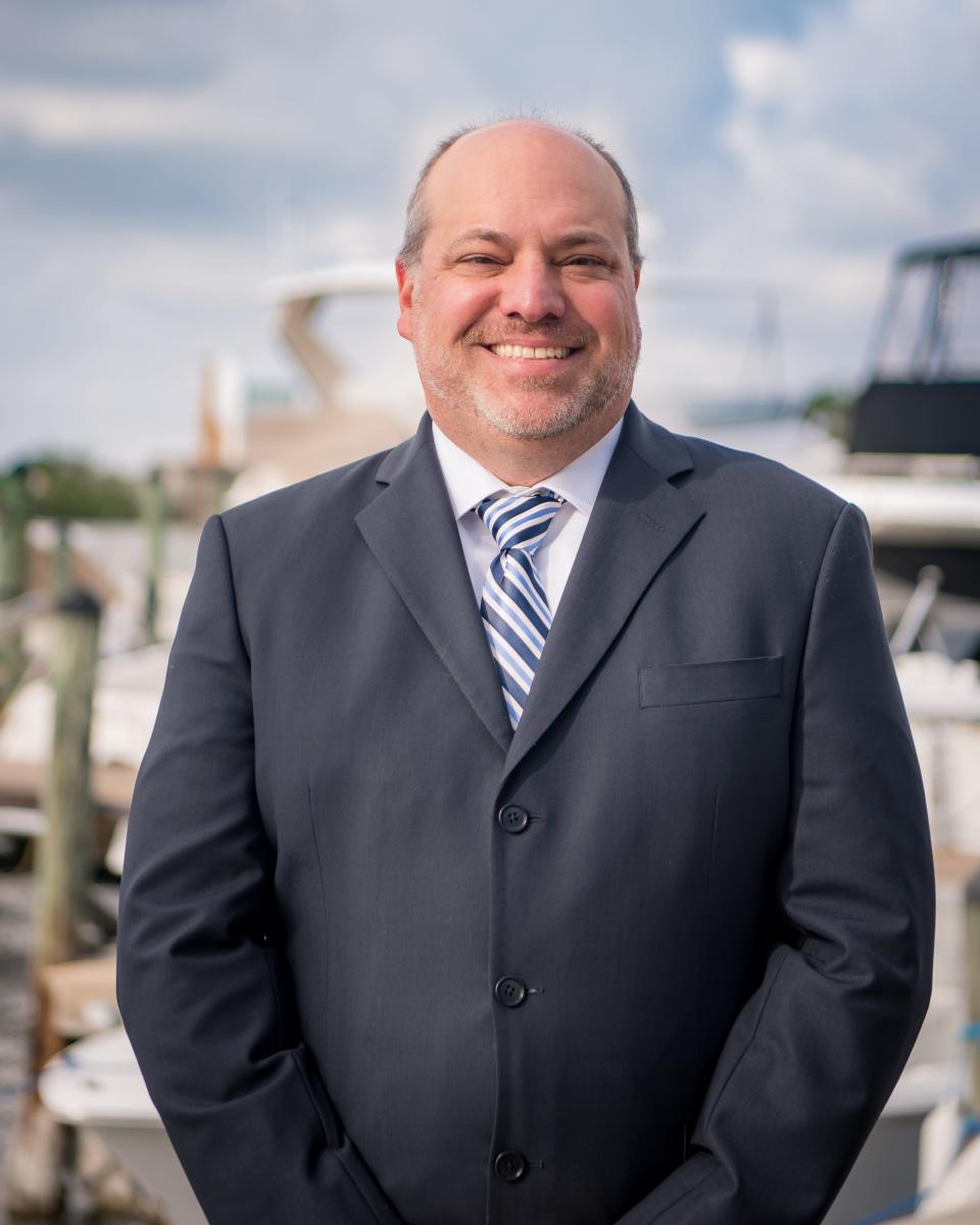 Attorney Stephen Lacey is a managing member at Lacey Lyons Rezanka.