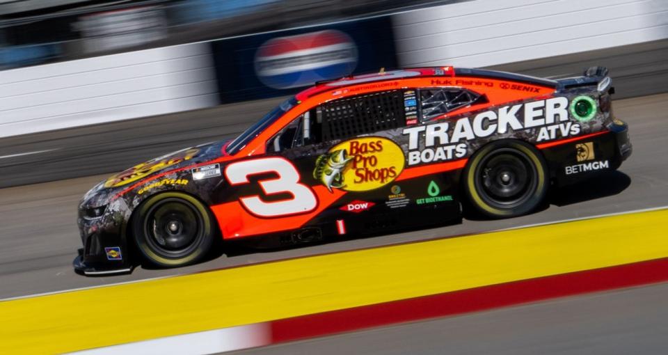 Austin Dillon drives the No. 3 Chevrolet into Turn 3 at Martinsville Speedway.