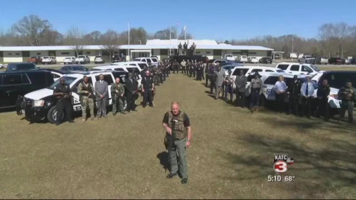 Louisiana Police Captain Calls Out Gang Members in Viral Video