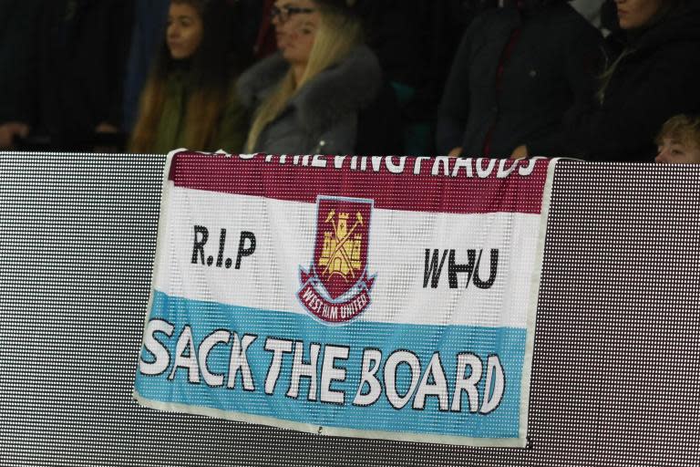 David Moyes hoping to unite West Ham fans after supporters chant against Hammers board