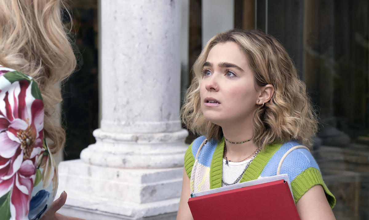 White Lotus' Star Haley Lu Richardson on Therapy, Heartbreak and Self-Love