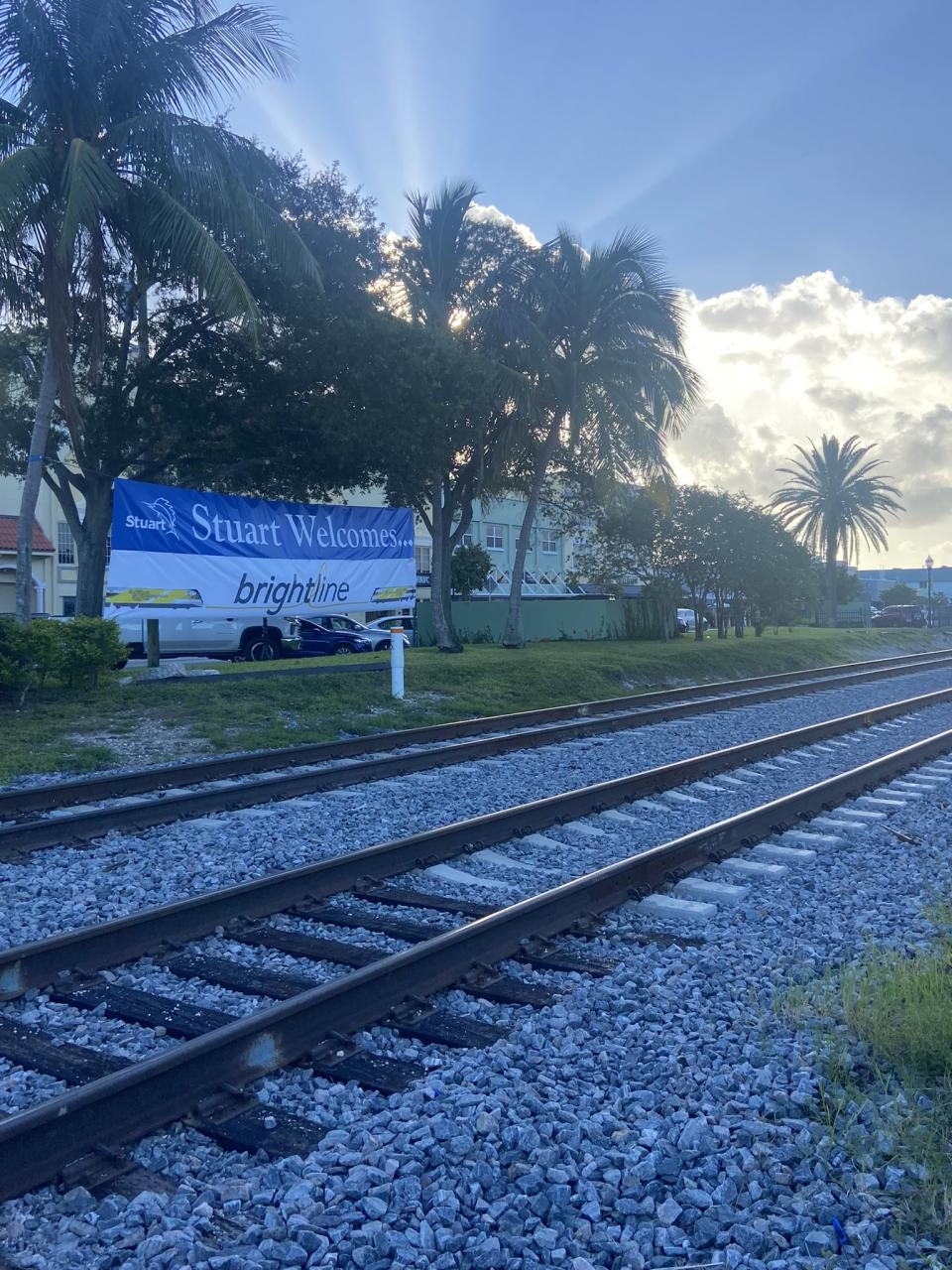 City of Stuart welcomes Brightline with a banner hung near the rail tracks on Friday Sept. 22, 2023.