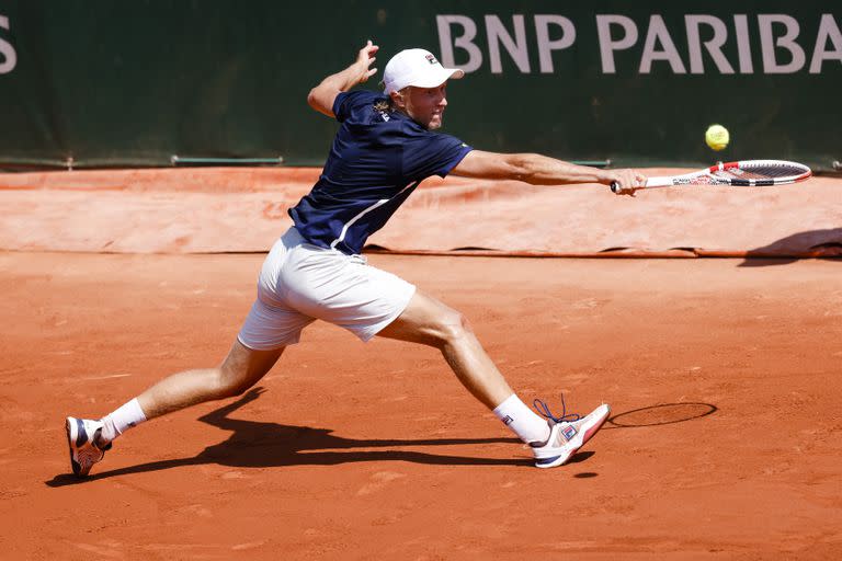 El sueco Leo Borg, hijo de Bjorn Borg, debutó en el cuadro junior de Roland Garros y triunfó. 