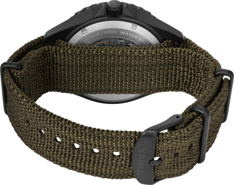 todd-Snyder-X-Timex-Utility-Ranger-back-of-watch