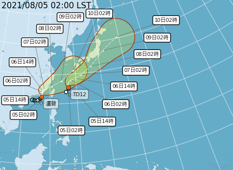 包括輕度颱風「盧碧」以及在琉球海面的熱帶性低氣壓TD12，都不會直撲台灣。   圖：中央氣象局/提供