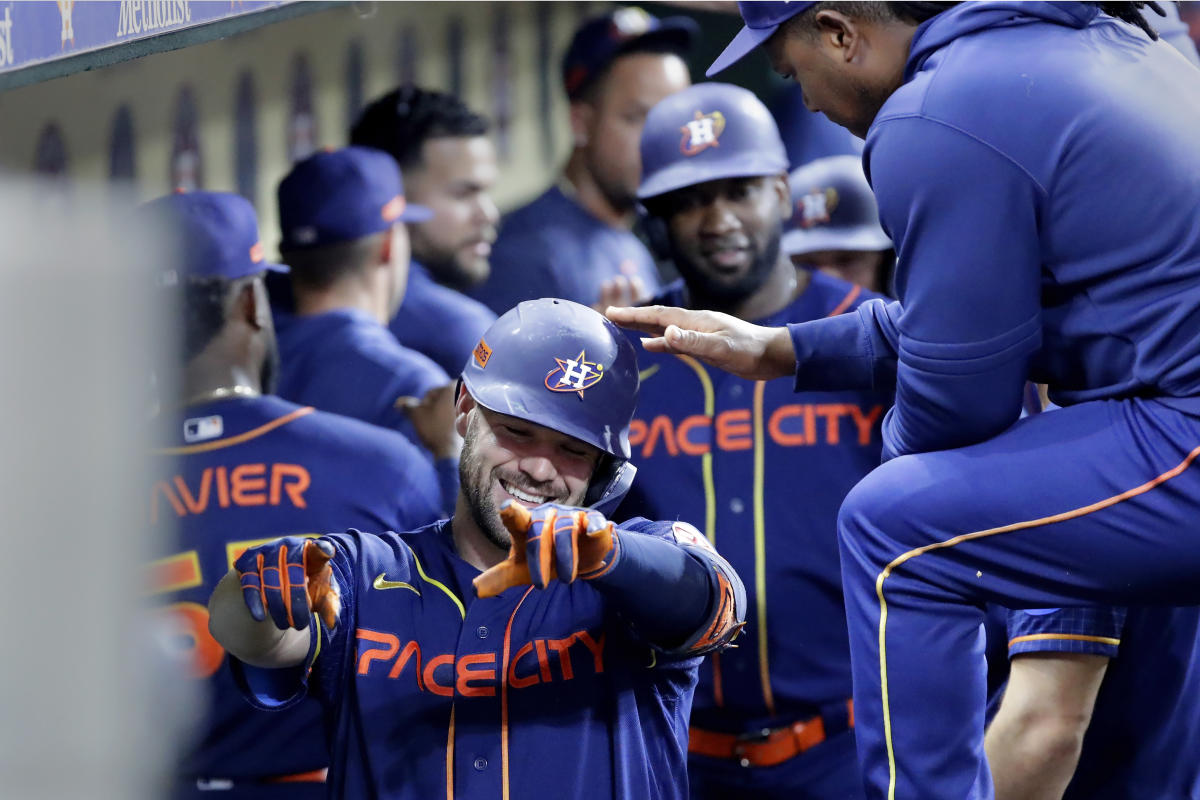 Alex Bregman drives in 4 runs to help lead the Astros to a 9-2 win over the  Tigers - ABC13 Houston