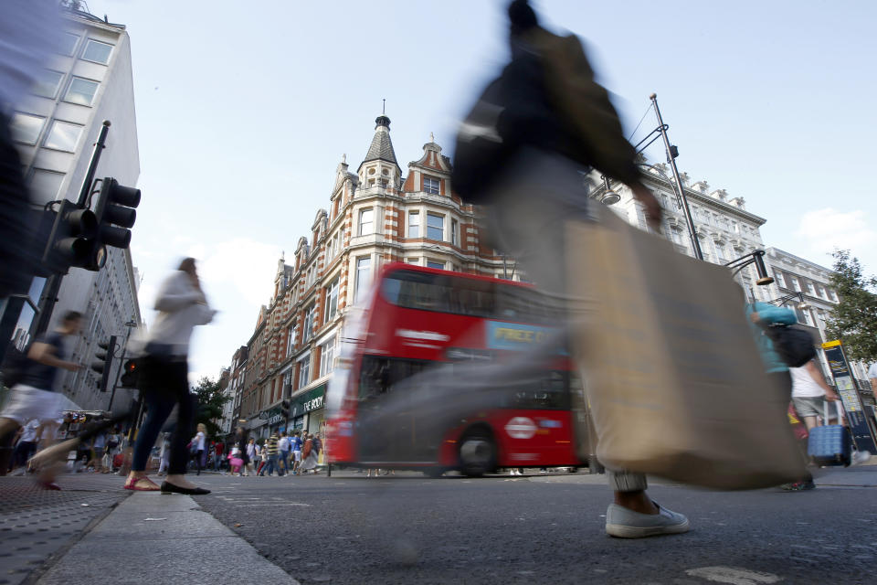 cost of living Shoppers cross the road in Oxford Street, in London, Britain August 14, 2016.  REUTERS/Peter Nicholls/File Photo