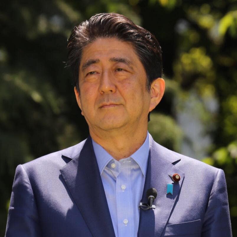 日本前首相安倍晉三涉嫌挪用公款招待支持者而遭到檢方調查。（圖／翻攝自臉書安倍晉三）