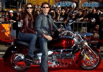 Katie Holmes and Tom Cruise at the Los Angeles fan screening of Paramount Pictures' War of the Worlds