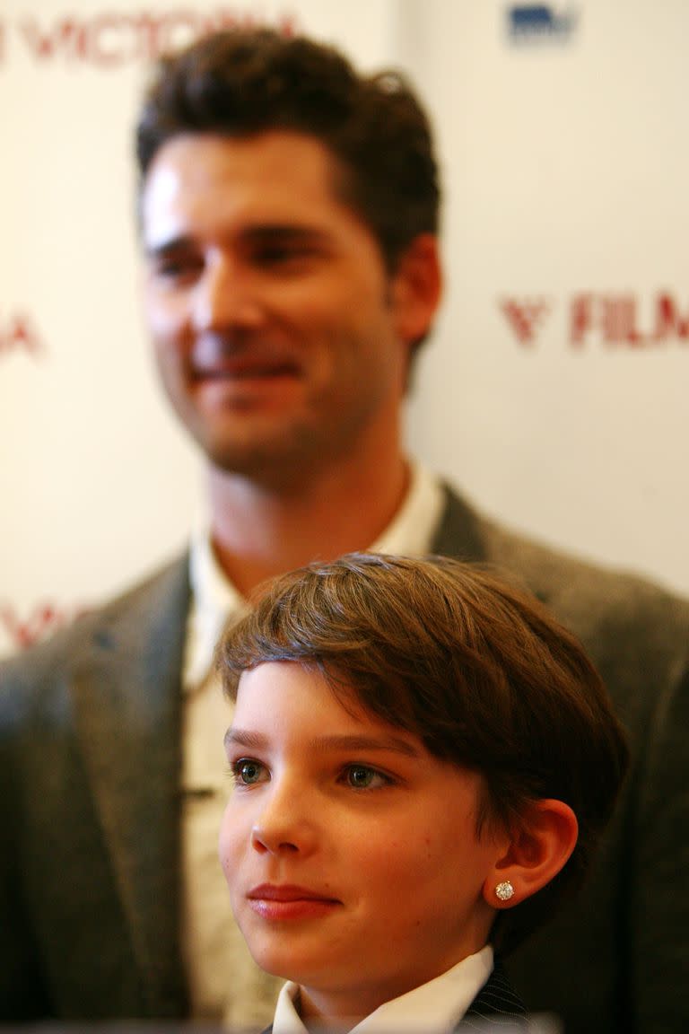 Kodi Smit-McPhee y Eric Bana en una conferencia de prensa antes del estreno mundial de Romulus, My Father en 2007 