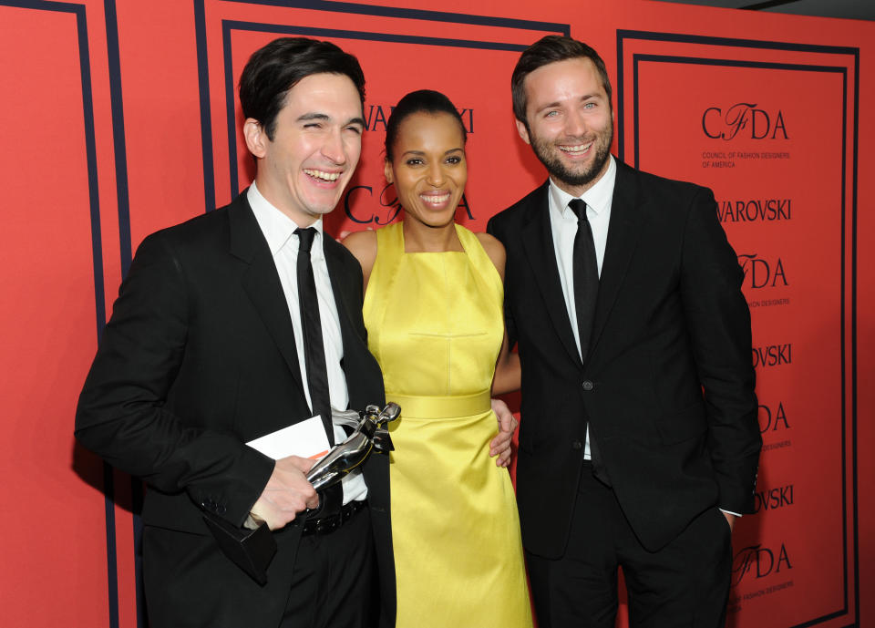 Womenswear Designer of the Year honorees Lazaro Hernandez, left, and Jack McCollough pose with actress Kerry Washington in the press room at the 2013 CFDA Fashion Awards at Alice Tully Hall on Monday, June 3, 2013 in New York. (Photo by Evan Agostini/Invision/AP)