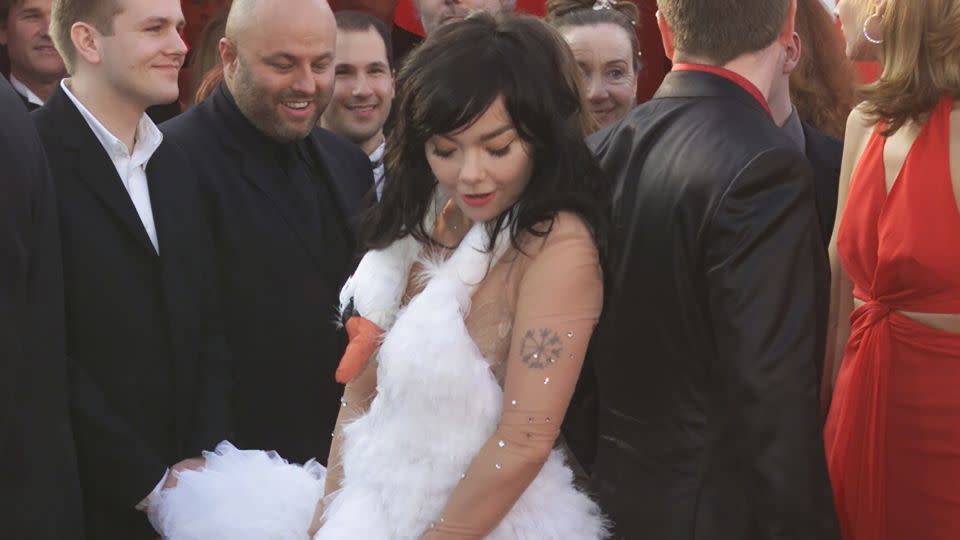 Bjork wearing a Marjan Pejoski swan dress — complete with egg, laid on the red carpet — to the 2001 Academy Awards in Los Angeles. - Wally Skalij/Los Angeles Times/Getty Images/Courtesy the Design Museum