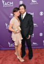 LAS VEGAS, NV - APRIL 07: Singer Will Hoge (R) and Julia Hoge attend the 48th Annual Academy of Country Music Awards at the MGM Grand Garden Arena on April 7, 2013 in Las Vegas, Nevada. (Photo by Rick Diamond/ACMA2013/Getty Images for ACM)