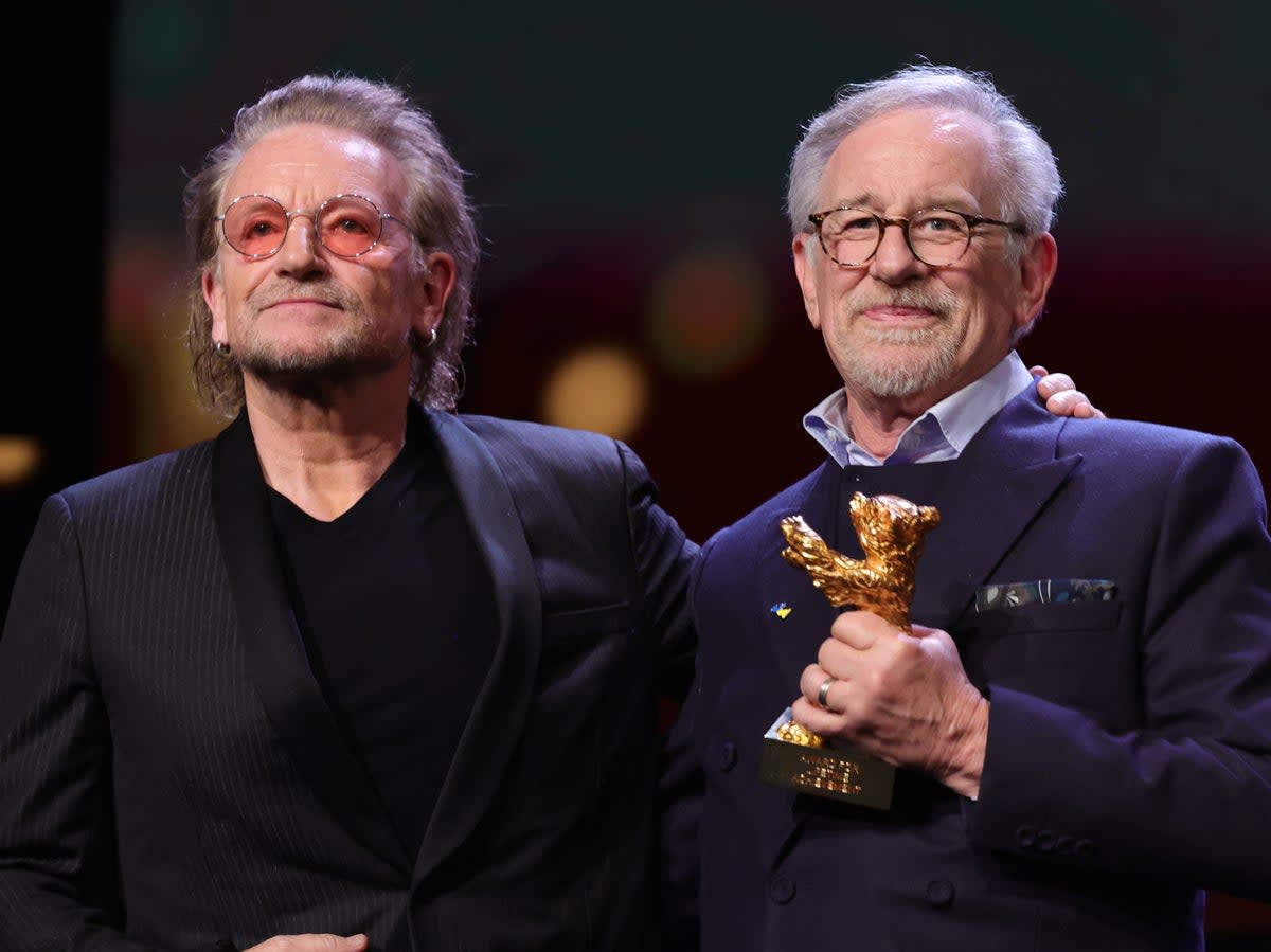 Bono awarding Steven Spielberg with the Golden Bear award at Berlinale (Getty Images)