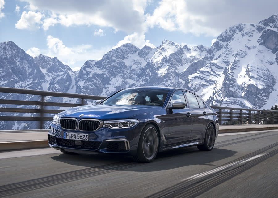 BMW 兩手策略搶客：性能 &電能 5系列推530e iPerformance與 M550i xDrive