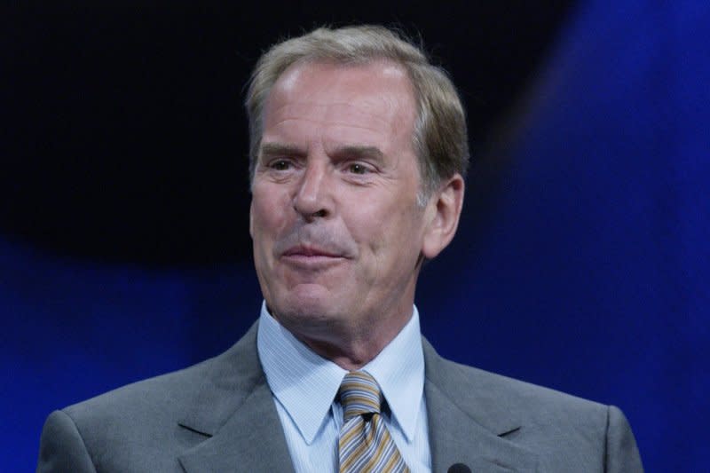 On August 7, 2005, Peter Jennings, anchor and senior editor of ABC News World News Tonight, who said in April he had lung cancer, died at his New York home at age 67. File Photo by Jim Ruymen/UPI