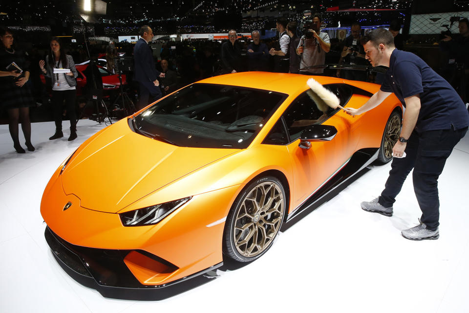 <p>El Lamborghini Huracan Performante visto en la edición 87 del Salón Internacional del Automóvil de Ginebra, Suiza, el 7 de marzo de 2017 (REUTERS / Arnd Wiegmann). </p>