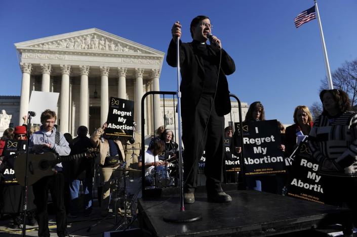 <div class="inline-image__caption"><p>Rev. Frank Pavone, National Director of Priests for Life, leads a prayer during the March for Life anti-abortion rally in front of the U.S. Supreme Court building in Washington, January 22, 2009. </p></div> <div class="inline-image__credit">Reuters</div>