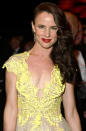 Juliette Lewis was one of many celebs to sport on-trend side-swept waves at this year's Oscars festivities.