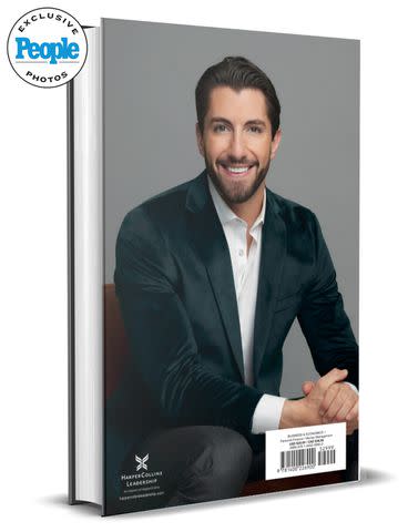 <p>HarperCollins Leadership</p> 'Talk Money to Me' back cover