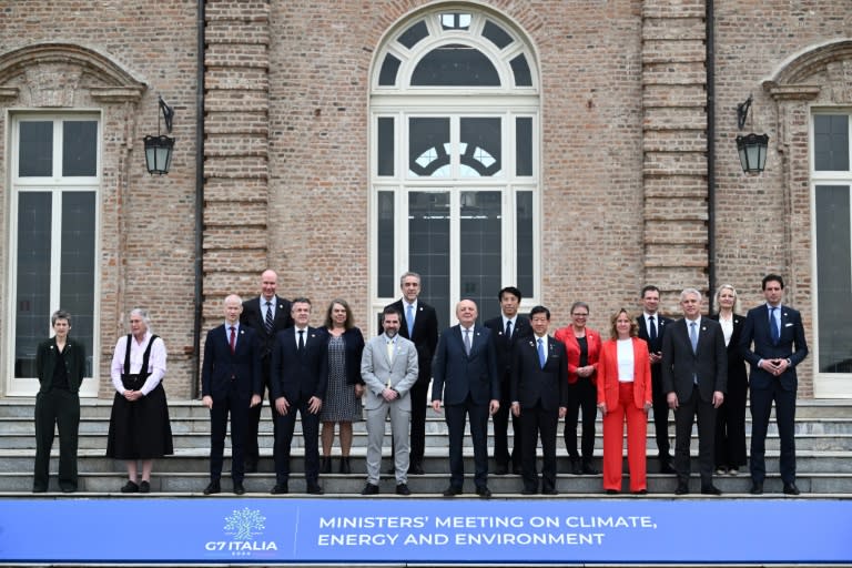 Foto grupal de los ministros de Clima, Energía y Medio Ambiente del G7 reunidos en Venaria Reale, cerca de Turín (Italia), el 29 de abril de 2024 (Marco BERTORELLO)