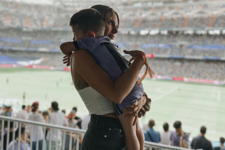 Mina Bonino y Benicio, hijo que tuvo con Fede Valverde, tuvieron una serie de problemas en el partido de Uruguay en Qatar