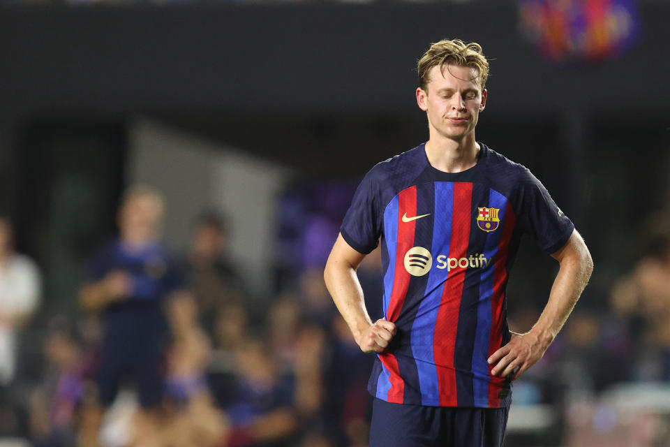 Frenkie de Jong's está ahora en el centro de los problemas financieros de Barcelona.  (Foto de James Williamson - AMA/Getty Images)