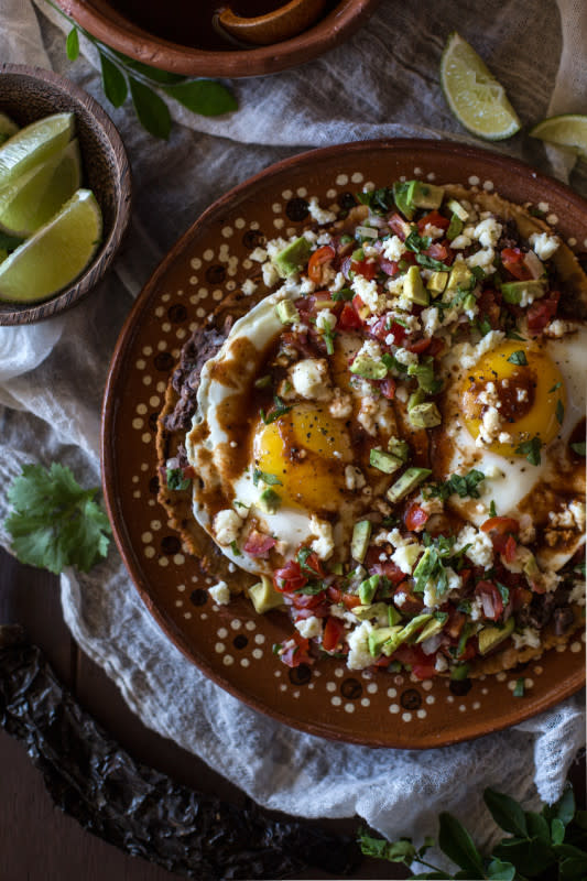 <p>Foolproof Living</p><p>The secret behind these amazing Huevos Rancheros is the special Pasilla Chile Sauce. Get the recipe <a href="http://www.foolproofliving.com/huevos-rancheros-with-posada-corazons-pasilla-chile-sauce" rel="nofollow noopener" target="_blank" data-ylk="slk:HERE;elm:context_link;itc:0;sec:content-canvas" class="link ">HERE</a>.</p>