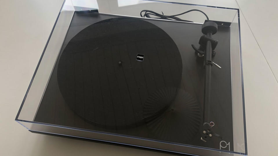 Birds-eye-view of Rega Planar PL1