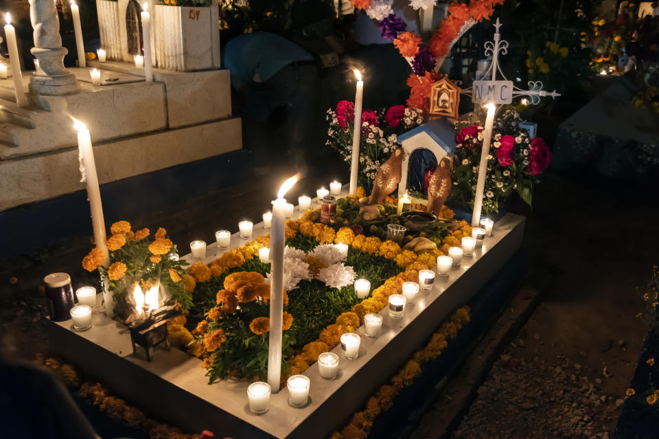 La celebración del Día de Muertos en México puede resultar más costosa que la fiesta de Halloween, por todos los actos alrededor de ese día. 