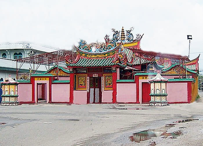 House of worship: The Ing Hok Kiong temple is the oldest of the more than 100 temples in Bagansiapiapi. (