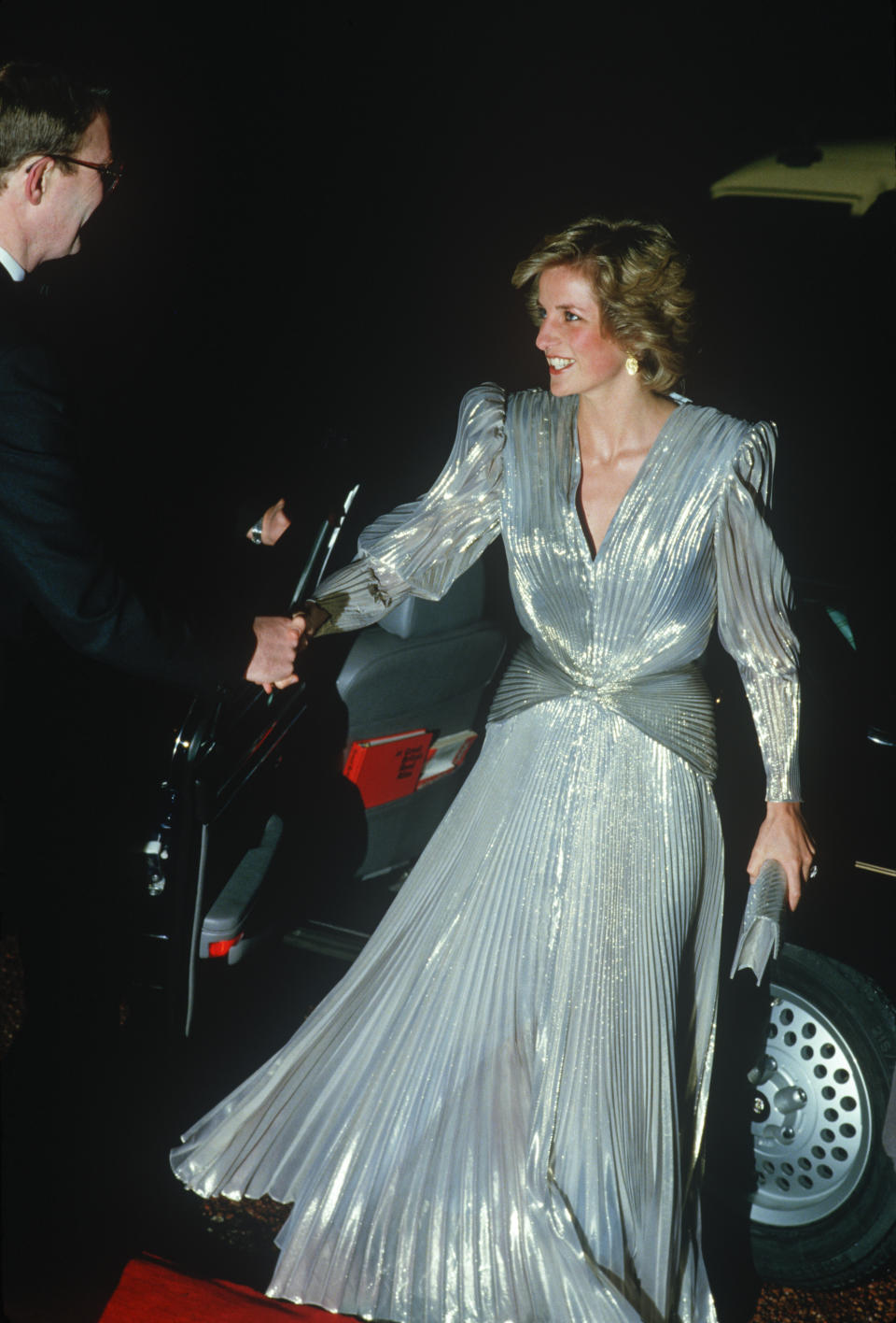 LONDON - MARCH 26: Diana Princess of Wales arrives at the Grosvenor House Hotel on March 26, 1985 in London for a Fashion show in a aid of Dr. Barnado's Homes. Diana wore a dress by Bruce Oldfield. (Photo by David Levenson/Getty Images)