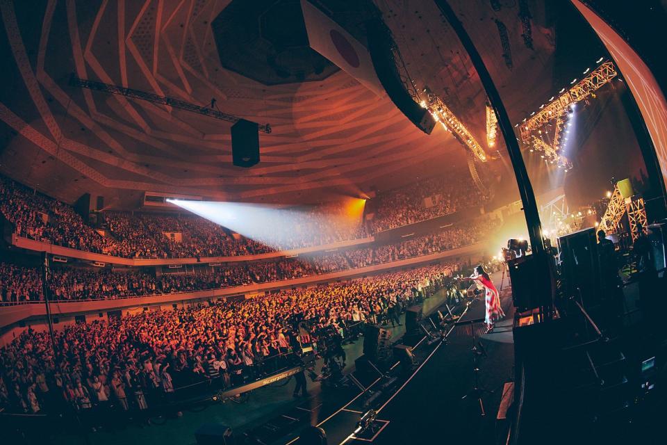 milet今年五月首次登上日本武道館舉辦個唱，親自打造演唱會概念、曲目。（攝影：後藤壯太郎）