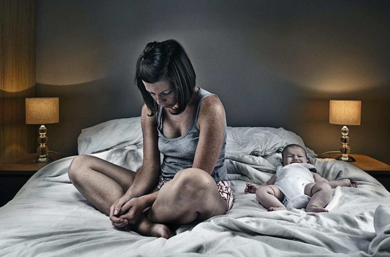 Postpartum depression affects approximately 1 in 8 mothers in the U.S. Postpartum psychosis is far more rare, occurring in about 1 in every 500 deliveries. <a href="https://www.gettyimages.com/detail/photo/post-natal-depression-royalty-free-image/523523660?phrase=postpartum%20depression&adppopup=true" rel="nofollow noopener" target="_blank" data-ylk="slk:Justin Paget/Stone via Getty Images;elm:context_link;itc:0;sec:content-canvas" class="link ">Justin Paget/Stone via Getty Images</a>