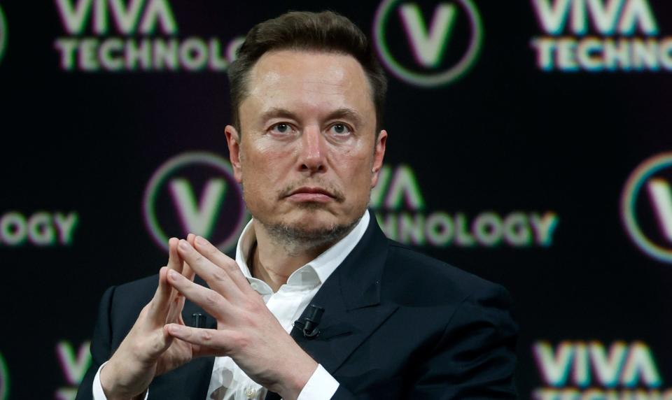 Elon Musk hat sich gegen die Äußerungen der EU gewehrt. - Copyright: Chesnot via Getty Images