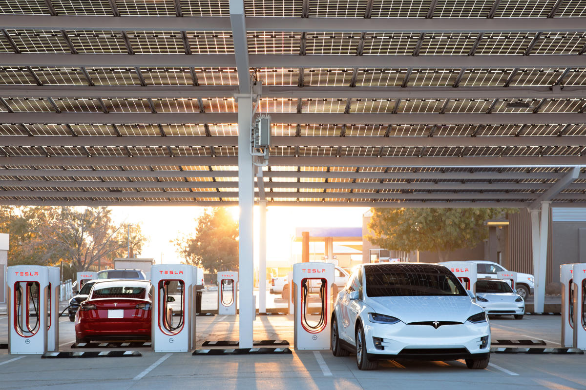 Tesla’s congestion fee bills  a minute to charge your car past 90 percent