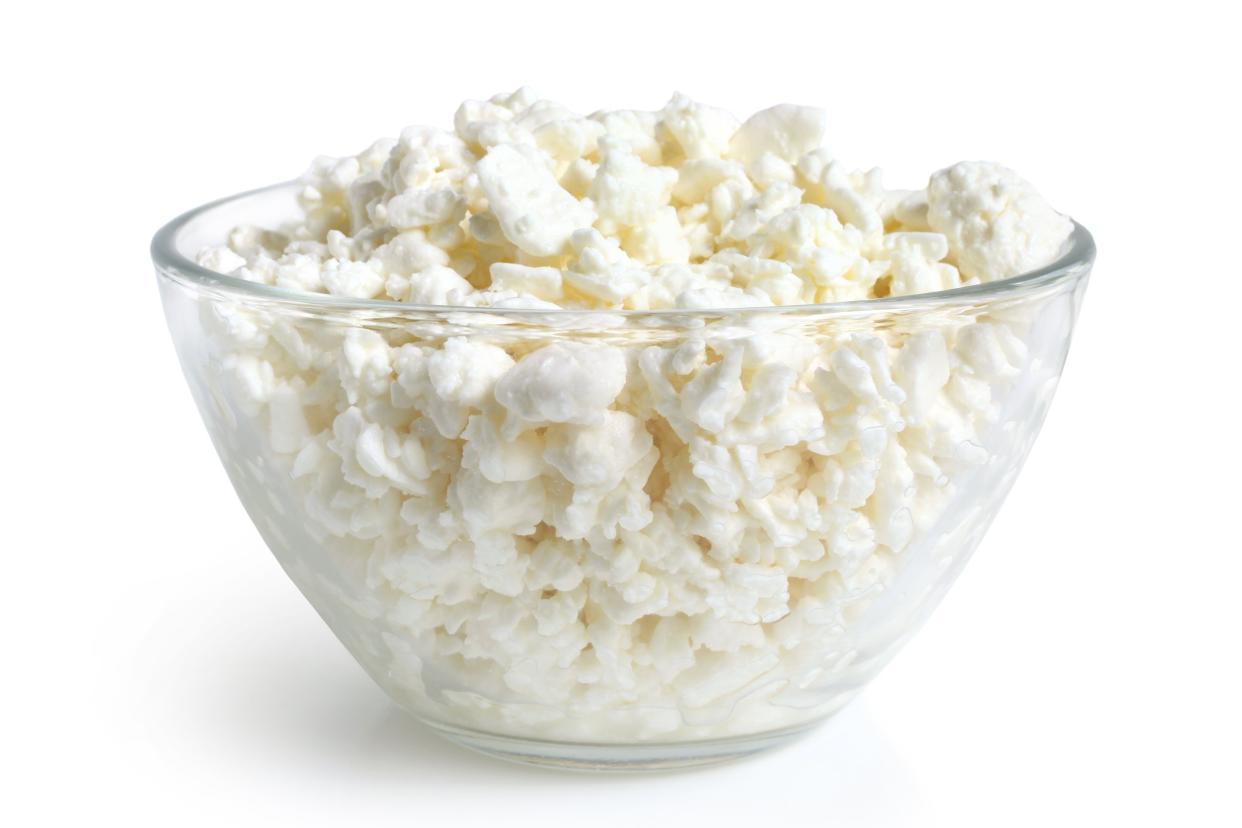 cottage cheese in glass bowl