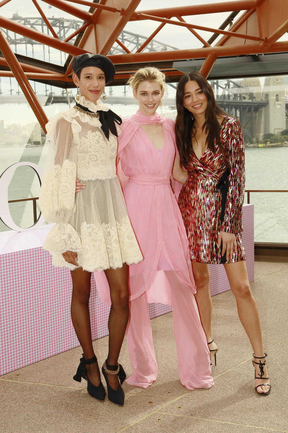 Dilone, Victoria Lee and Jessica Gomes