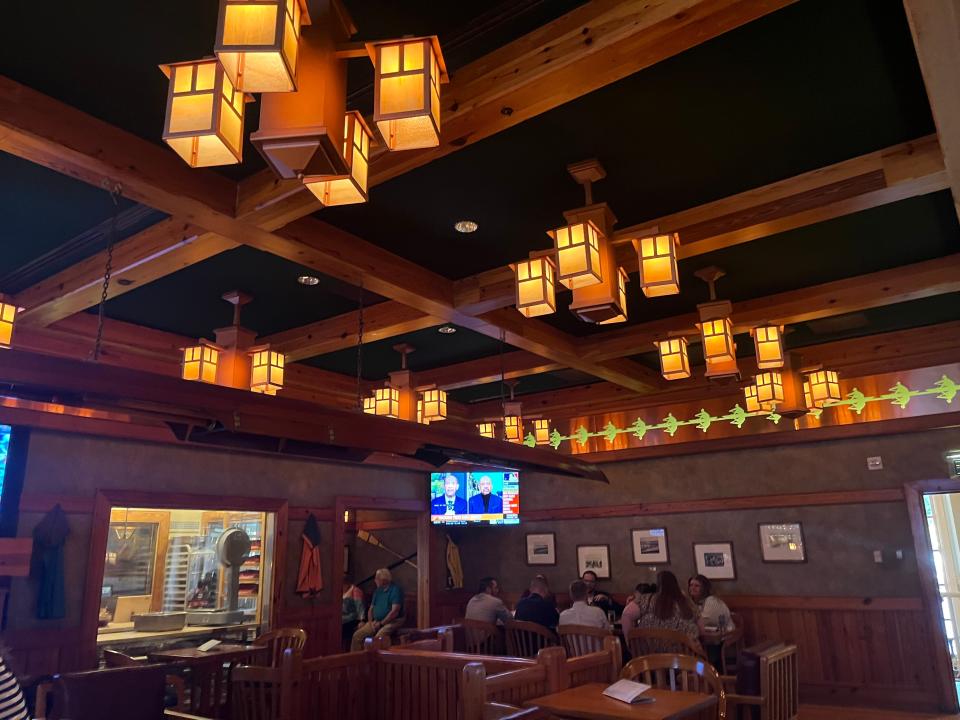 interior shot of crew's cup bar at disney's yacht club