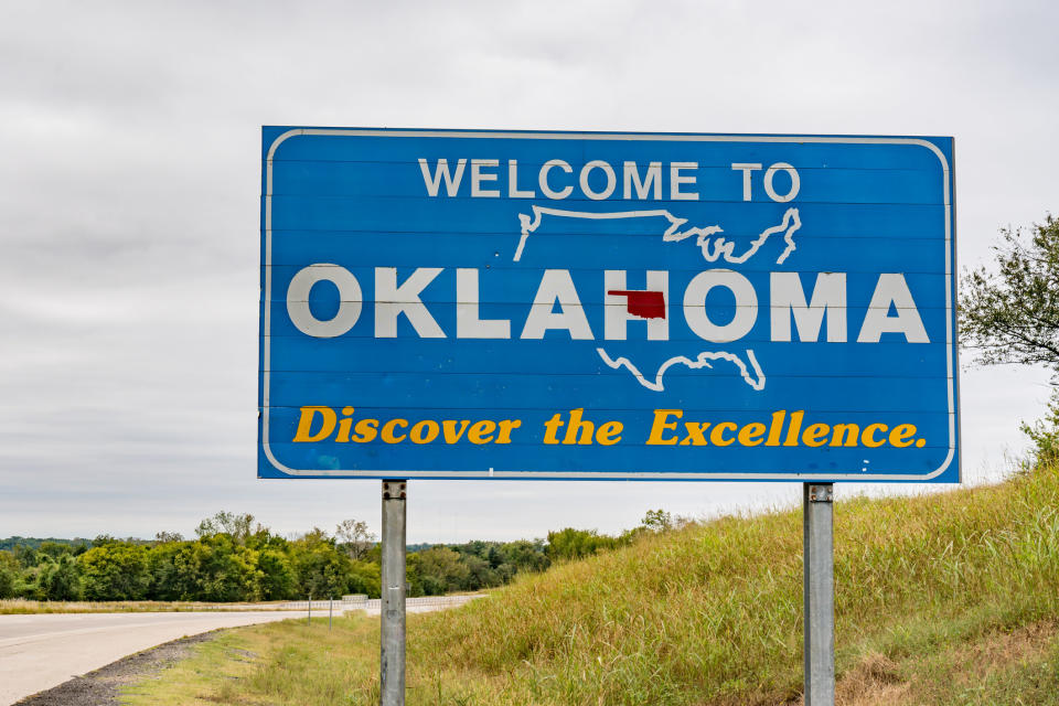 Welcome to Oklahoma road sign