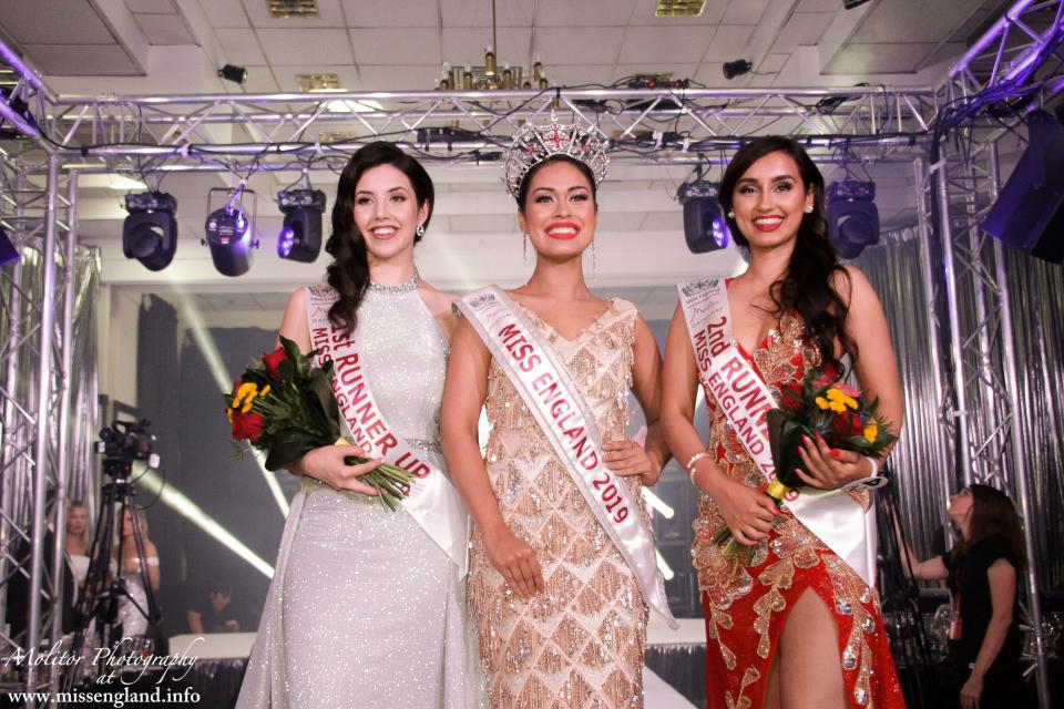 Mukherjee posing with runners-up at the Miss England final. [Photo courtesy of www.missengland.info] 