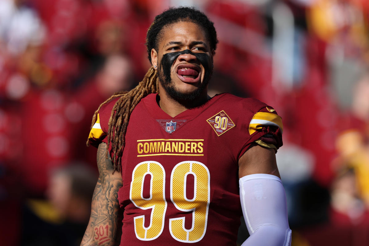 Washington Commanders star DE Chase Young (ACL) to miss at least