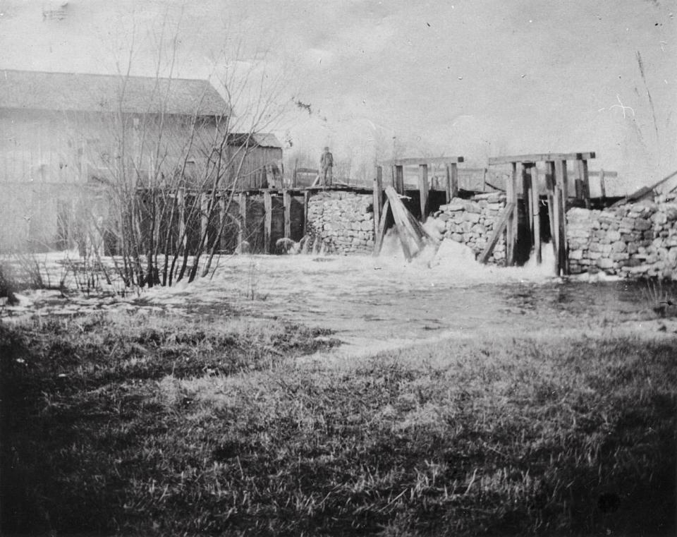 A photo of the old Greenbush Mill Dam in 1900.